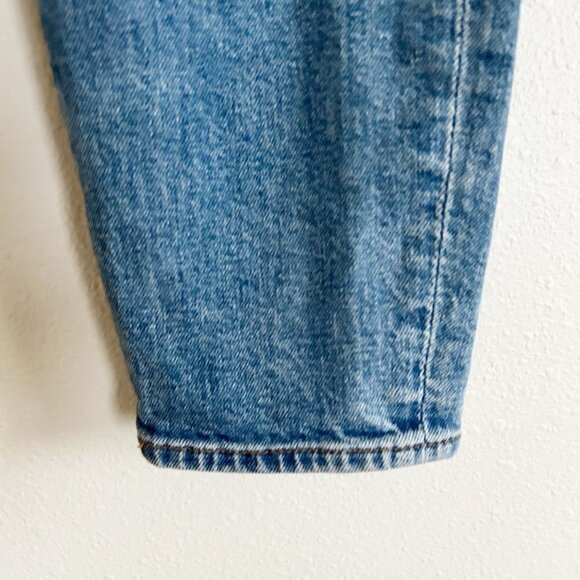 7 For All Mankind Jeans High Waisted Tapered Leg Light Wash Denim - Picture 4 of 11